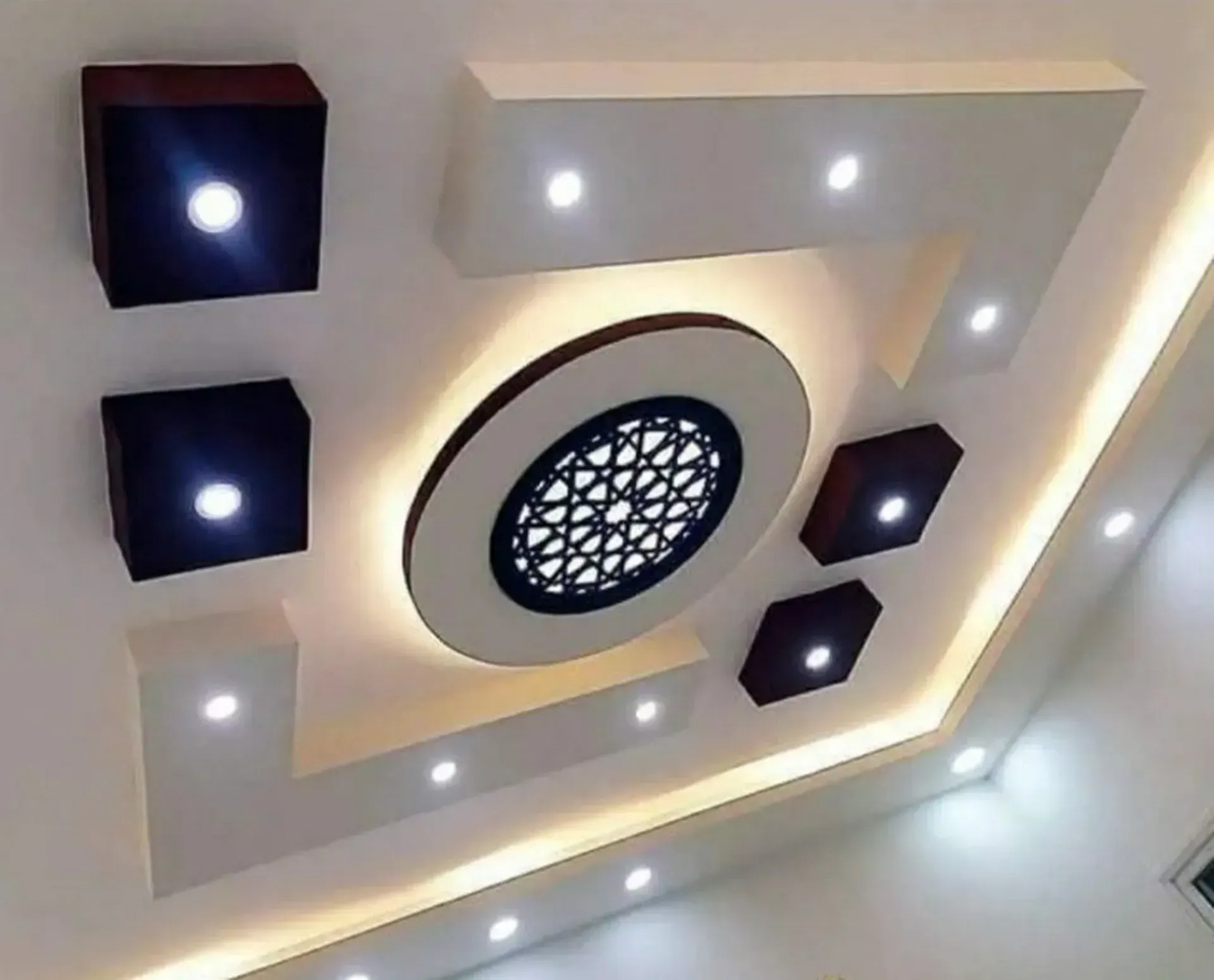 شاشات جبس بورد مدمجة بديل خشب